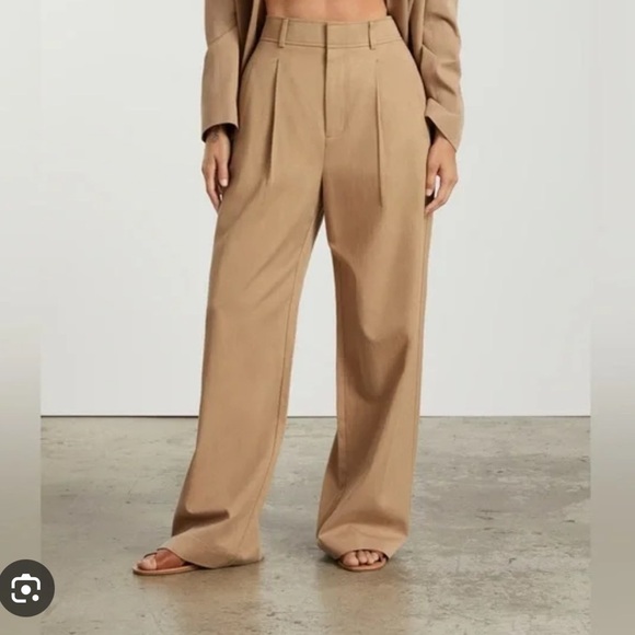 Everlane Pants - EVERLANE Tan High Waist Pleated Wide Leg 28” Trouser Pants Size 16 Short